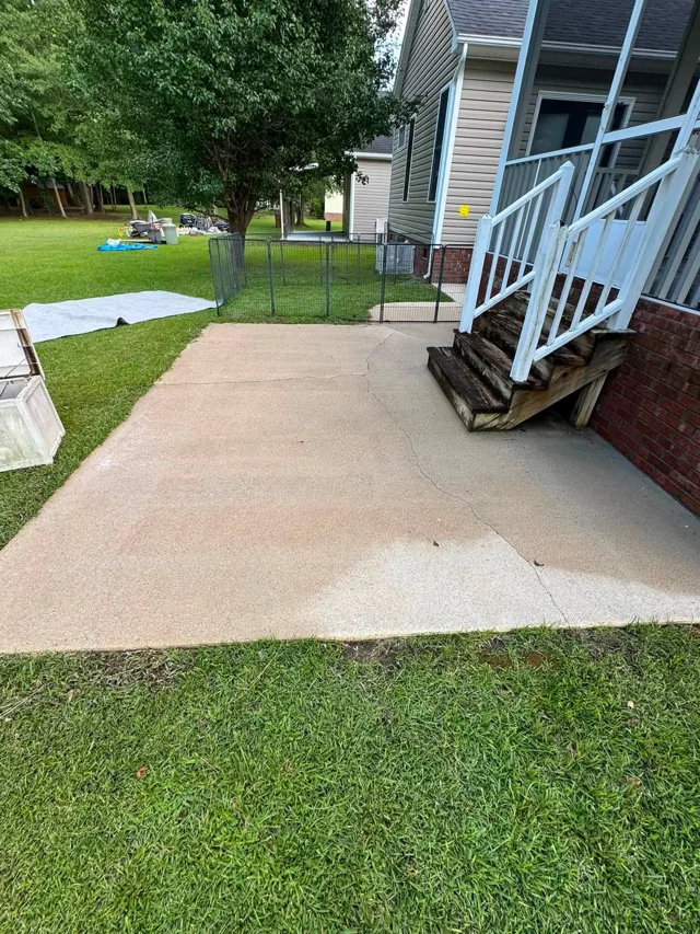 Back patio — after — Ray-Nor-Shine Pro Wash job photo